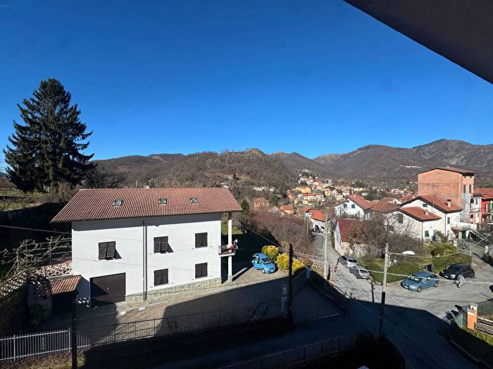 Appartamento quadrilocale in affitto in Località Carpi Superiore, Centro, Montoggio