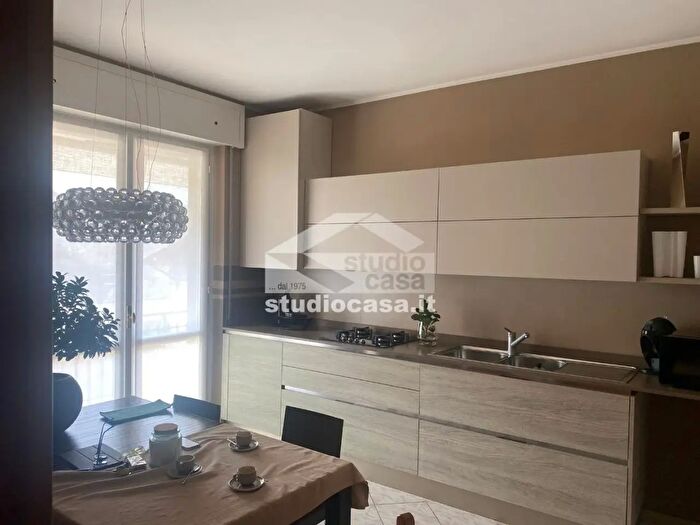 Appartamento quadrilocale in vendita in Via Botta, Zogno