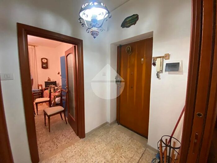 Appartamento con 6 locali in vendita in Minturno