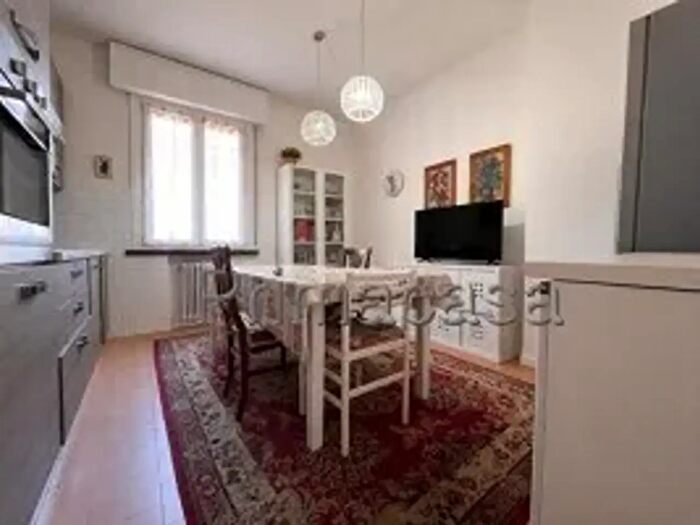 Appartamento trilocale in vendita in Novellara