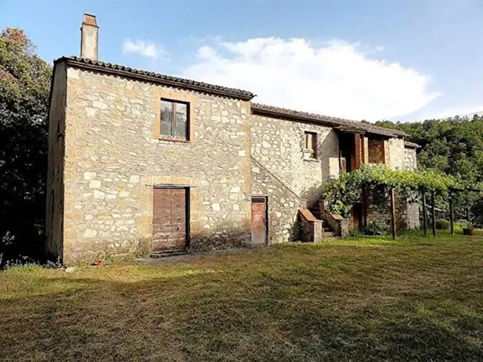 Casa con 6 locali in vendita in Via Roma, Viterbo