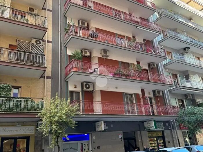 Appartamento trilocale in vendita in Via Campania, Taranto