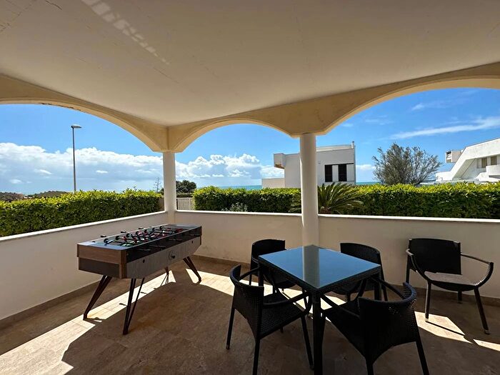 Casa con 6 locali in vendita in Lungomare Guglielmo Marconi, Santa Marinella