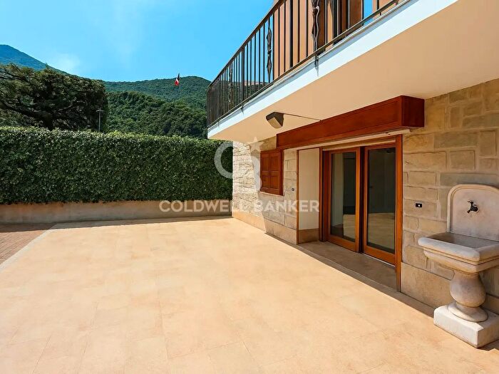 Casa quadrilocale in vendita in Via IV Novembre, Roe' Volciano