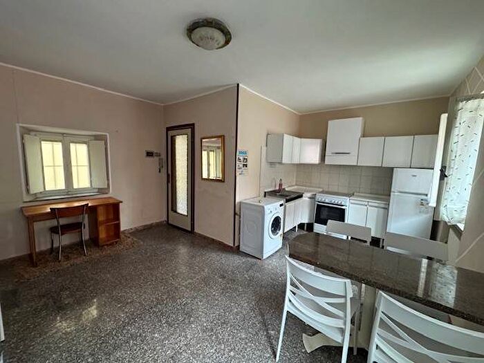 Appartamento monolocale in affitto in Via Carlo Magenta, Borgo Basso, Pavia