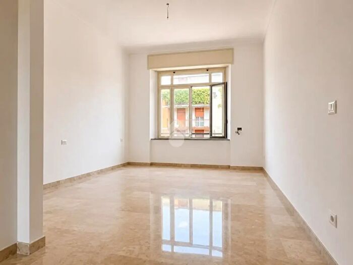 Appartamento trilocale in affitto in Via Federico Faruffini, Milano