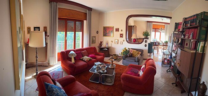 Casa con 7 locali in vendita in Traversa Chiusa Grande, Ceprano