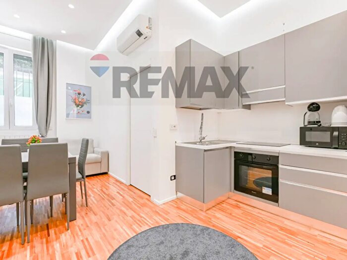 Appartamento trilocale in vendita in Milano