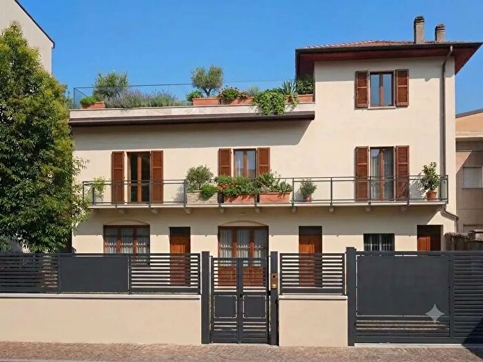 Appartamento bilocale in vendita in Cantu'