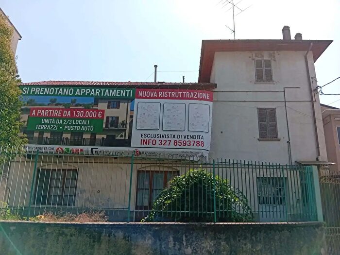 Case in Vendita e in Affitto - 2
