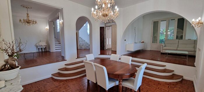 Casa con 7 locali in vendita in San Giuliano Terme