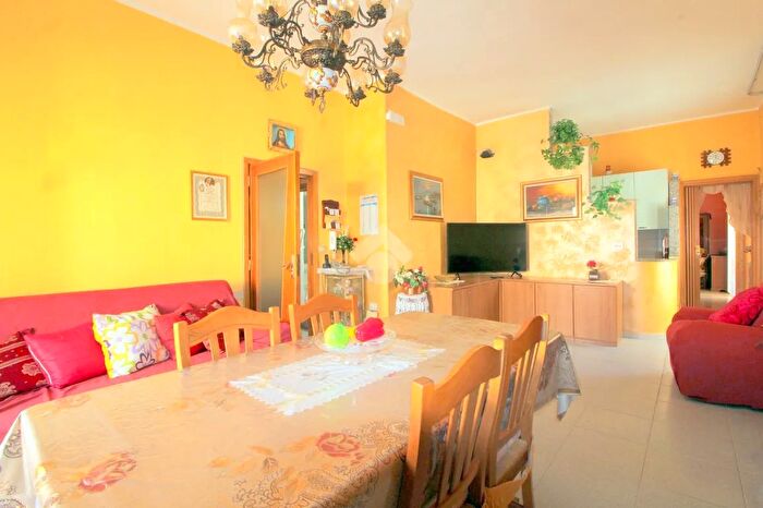 Casa bilocale in vendita in Via Cesare Battisti, Lucera