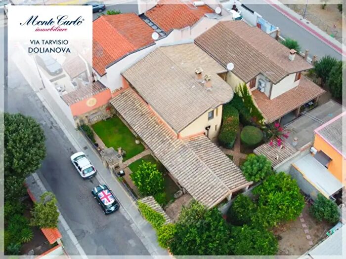 Casa con 6 locali in vendita in Via Tarvisio, Dolianova