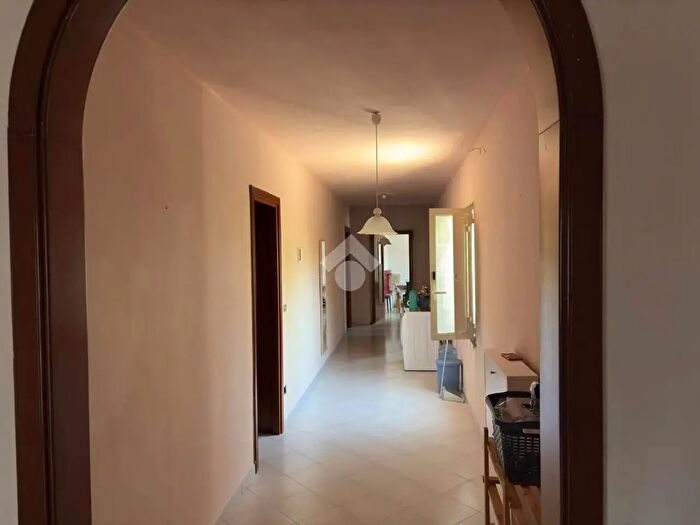 Casa trilocale in vendita in Via delle Albicocche, Brindisi