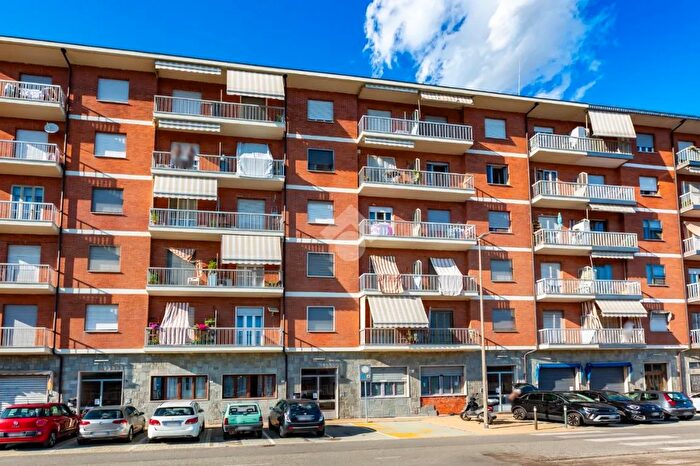 Appartamento trilocale in vendita in Via Manzoni, Beinasco