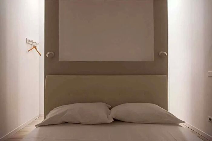 Appartamento monolocale in affitto in Via Pavia, Milano