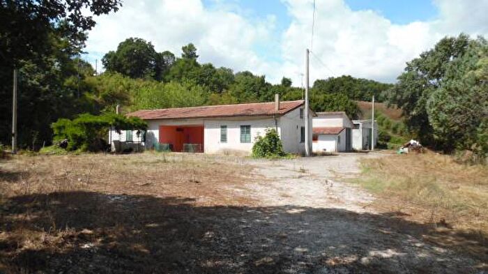 Casa con 6 locali in vendita in Calitri
