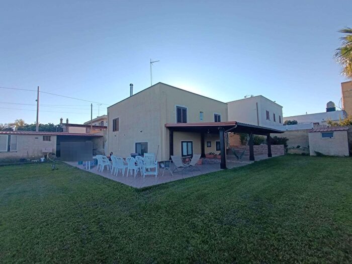 Casa con 6 locali in vendita in Mazara Del Vallo