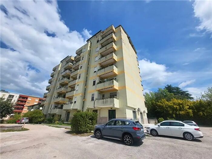 Appartamento con 5 locali in vendita in Via Gramsci, Pontecorvo