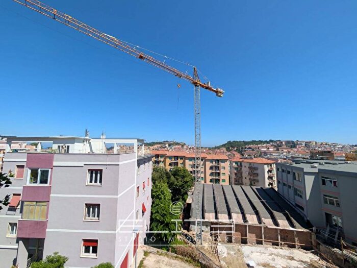 Appartamento quadrilocale in affitto in via redipuglia, Borgo Rodi, Ancona