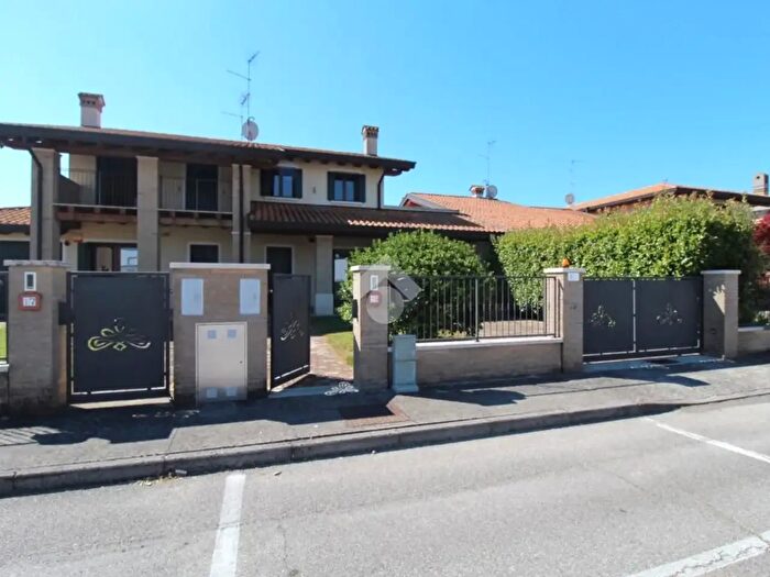 Casa con 6 locali in vendita in Via dell'Usignolo, San Michele Al Tagliamento