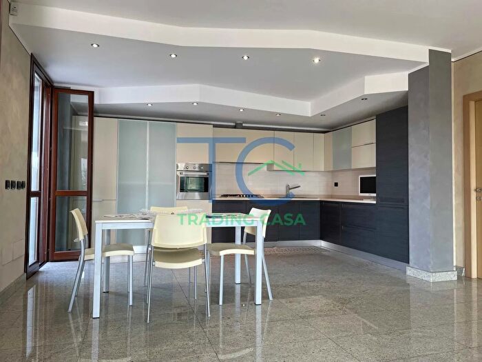 Casa quadrilocale in vendita in Via Bellini, Cadeo