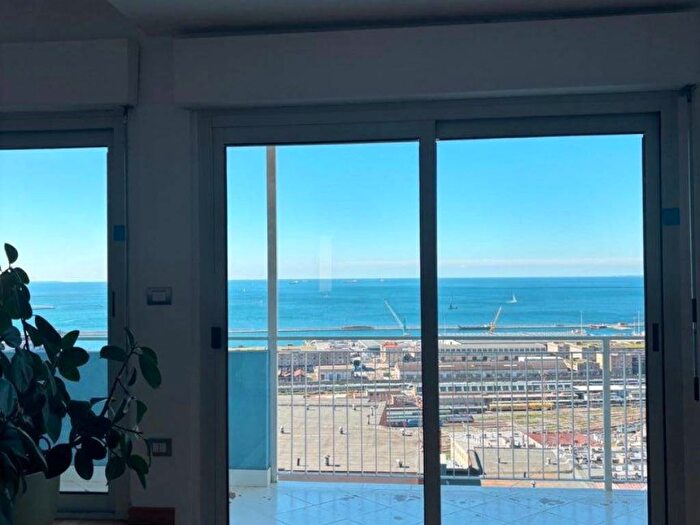 Casa bilocale in affitto in Via Commerciale, Roiano, Trieste