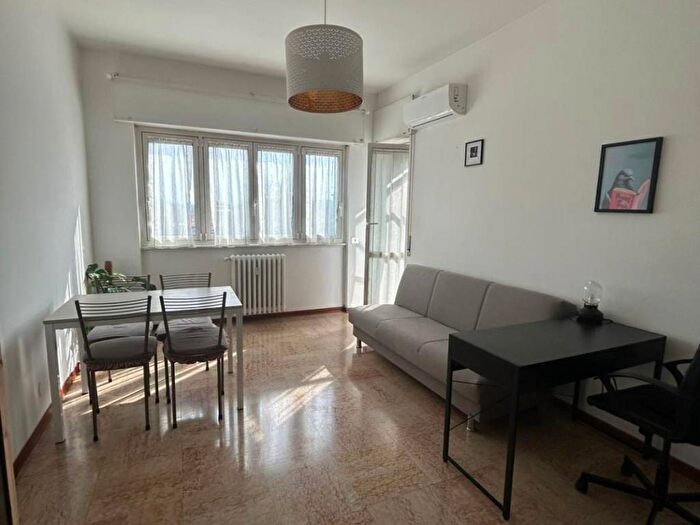 Appartamento bilocale in affitto in Via Palmanova, Cimiano, Milano