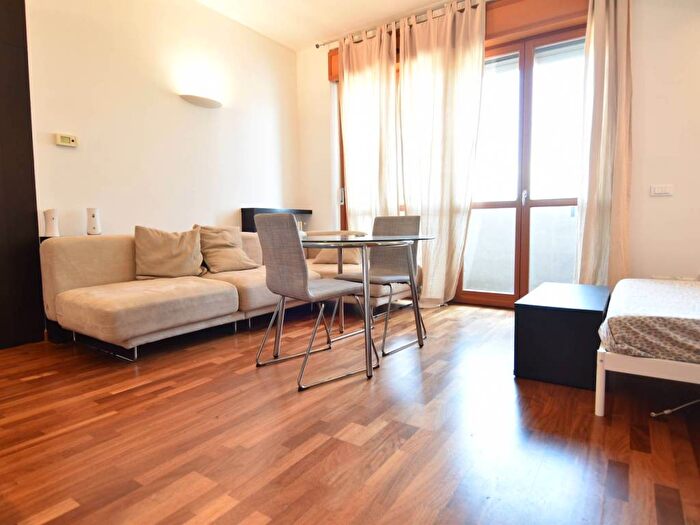 Appartamento monolocale in affitto in Via Savona, Solari, Milano
