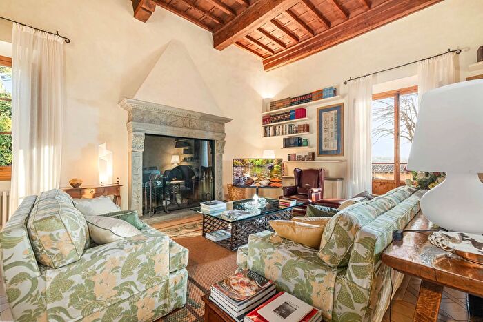 Appartamento con 8 locali in vendita in Impruneta, Firenze