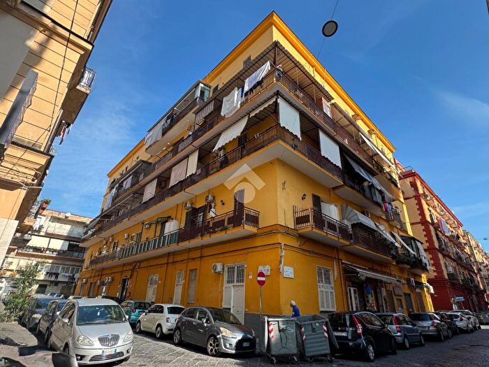 Appartamento bilocale in vendita in Via Eleonora Pimentel, Napoli