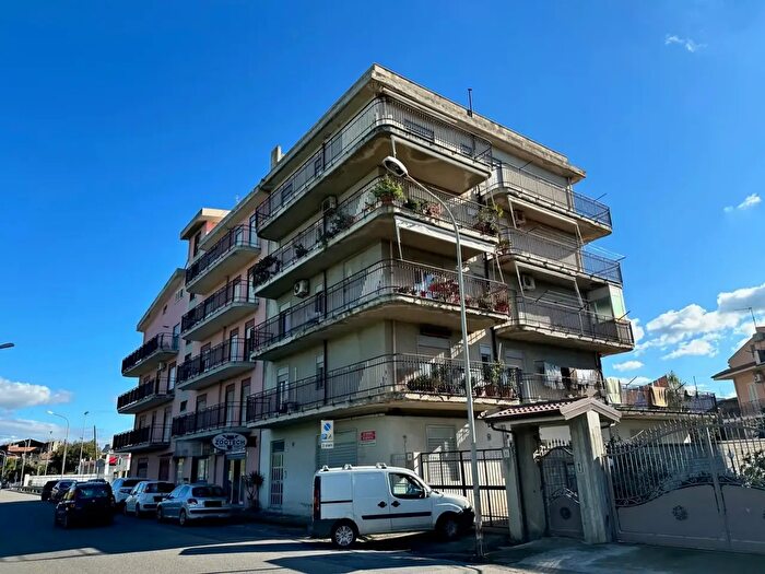Appartamento quadrilocale in vendita in Corso Sicilia, Barcellona Pozzo Di Gotto