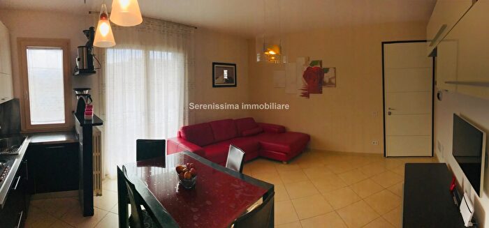 Appartamento trilocale in vendita in Vallefoglia