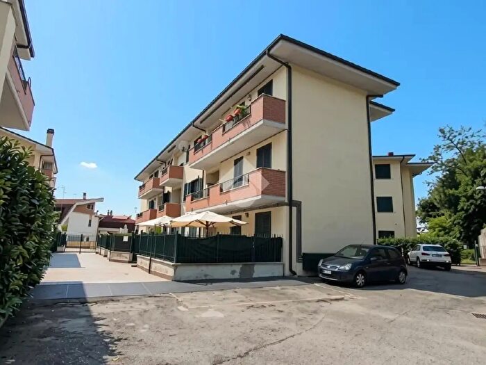 Appartamento bilocale in vendita in Via Angelo Bulgarelli, Poggio Mirteto