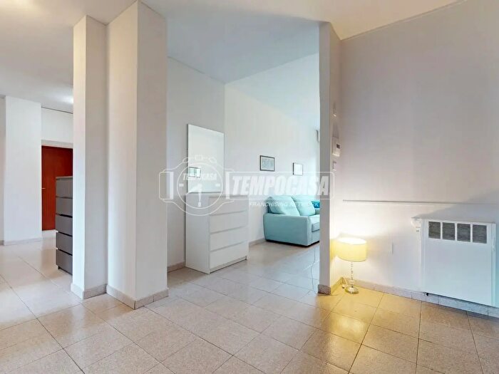 Appartamento con 6 locali in vendita in Via Antoniotto Usodimare, Bologna