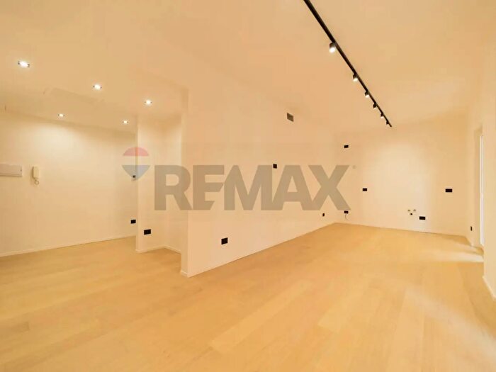 Appartamento trilocale in vendita in Via Felice Cavallotti, Bitonto