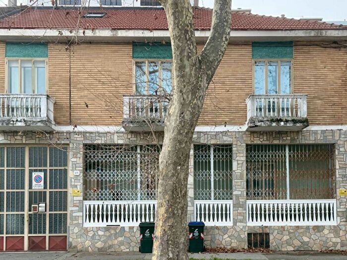 Casa con 6 locali in vendita in Via Amedeo Modigliani, Centro Europa, Torino