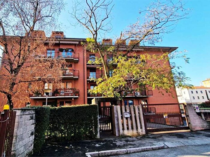 Appartamento trilocale in affitto in via Rillosi, San Paolo, Bergamo