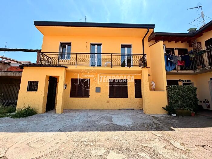 Appartamento bilocale in vendita in Via Sant'Elisabetta, Parabiago