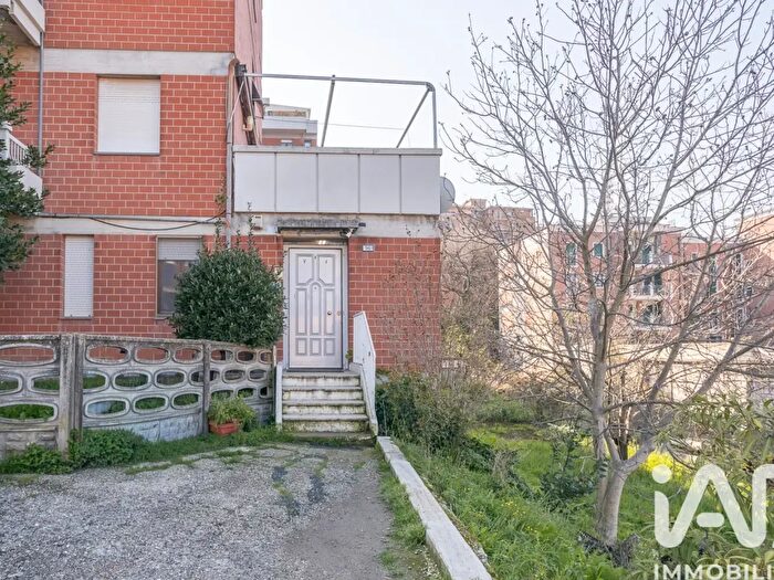 Appartamento quadrilocale in vendita in Via Due Fonti, Macerata