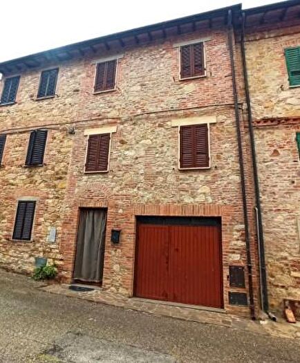 Casa trilocale in vendita in Via Roma, Castiglione Del Lago