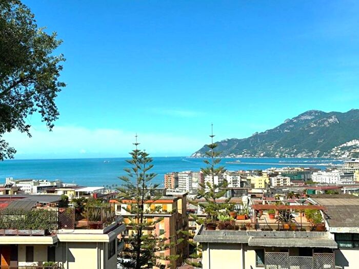 Appartamento quadrilocale in affitto in Via Enrico Bottiglieri, Irno Brignano, Salerno