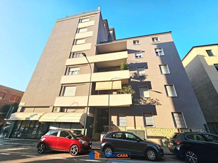 Appartamento con 5 locali in vendita in Via Camillo Biseo, Brescia