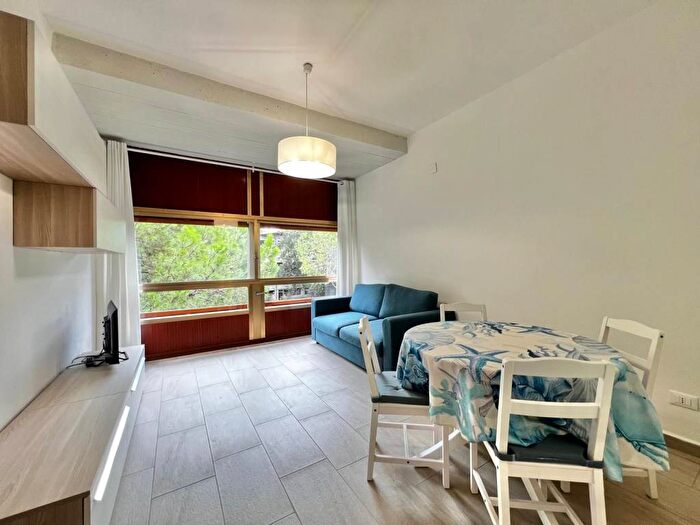 Appartamento trilocale in vendita in Viale John Fitzgerald Kennedy, Torre del Lago, Viareggio