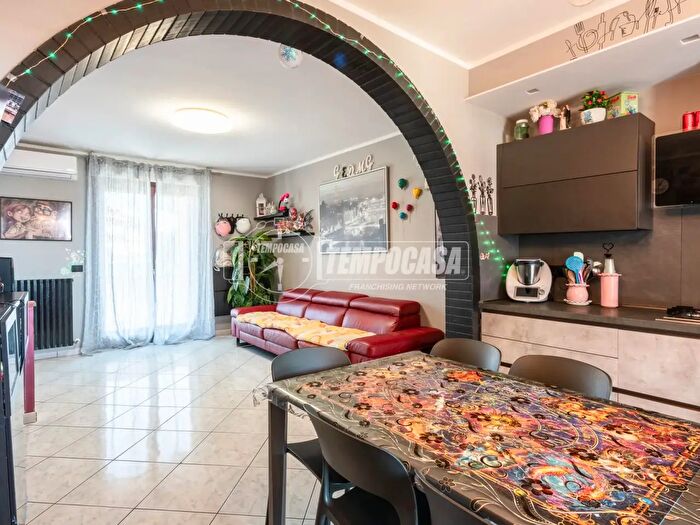 Appartamento quadrilocale in vendita in Via Pietro Maroncelli, Civitanova Marche