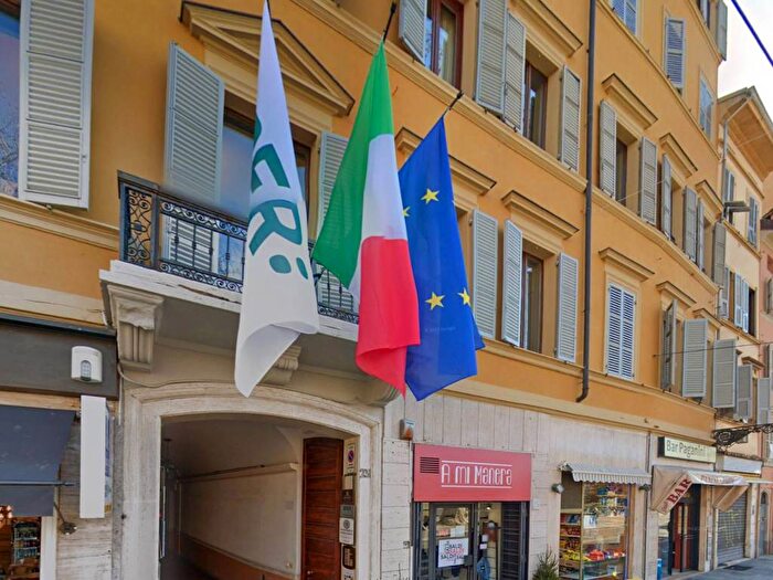 Appartamento con 5 locali in affitto in Strada Giuseppe Garibaldi, Centro Storico, Parma