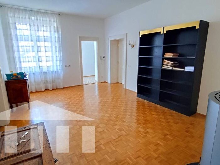 Appartamento con 6 locali in affitto in Centro, Bolzano