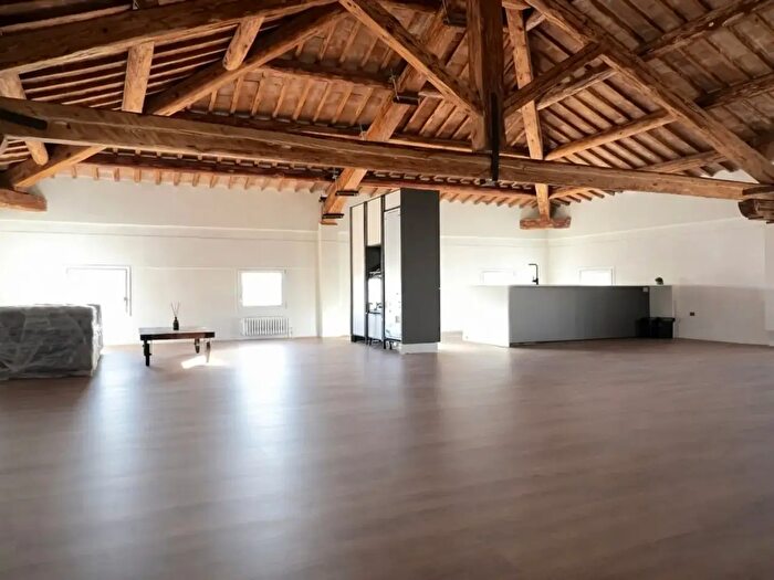 Appartamento con 6 locali in vendita in Via Montà, Padova
