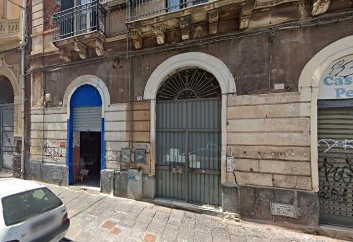 Appartamento quadrilocale in vendita in Via Conte di Torino, Catania