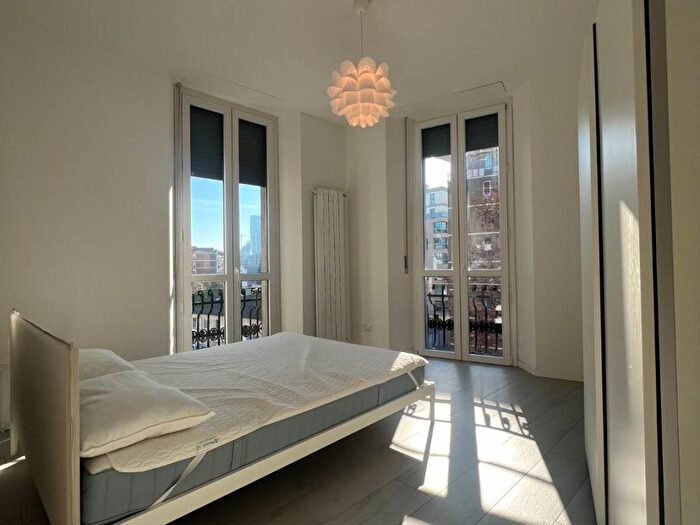 Appartamento trilocale in affitto in Viale Certosa, Ghisolfa Mac Mahon, Milano